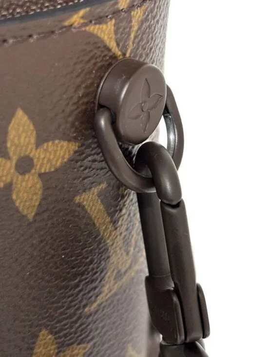 Louis Vuitton Everyday LV Coffee Cup Shoulder Bag Monogram - Picture 8 of 14